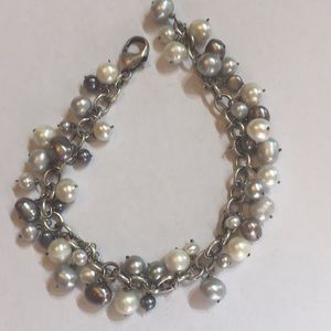 Pearl bracelet